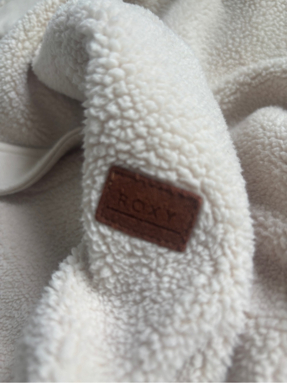 Roxy Cream Sherpa Jacket with Leather Logo Patch - Picture 5 of 7